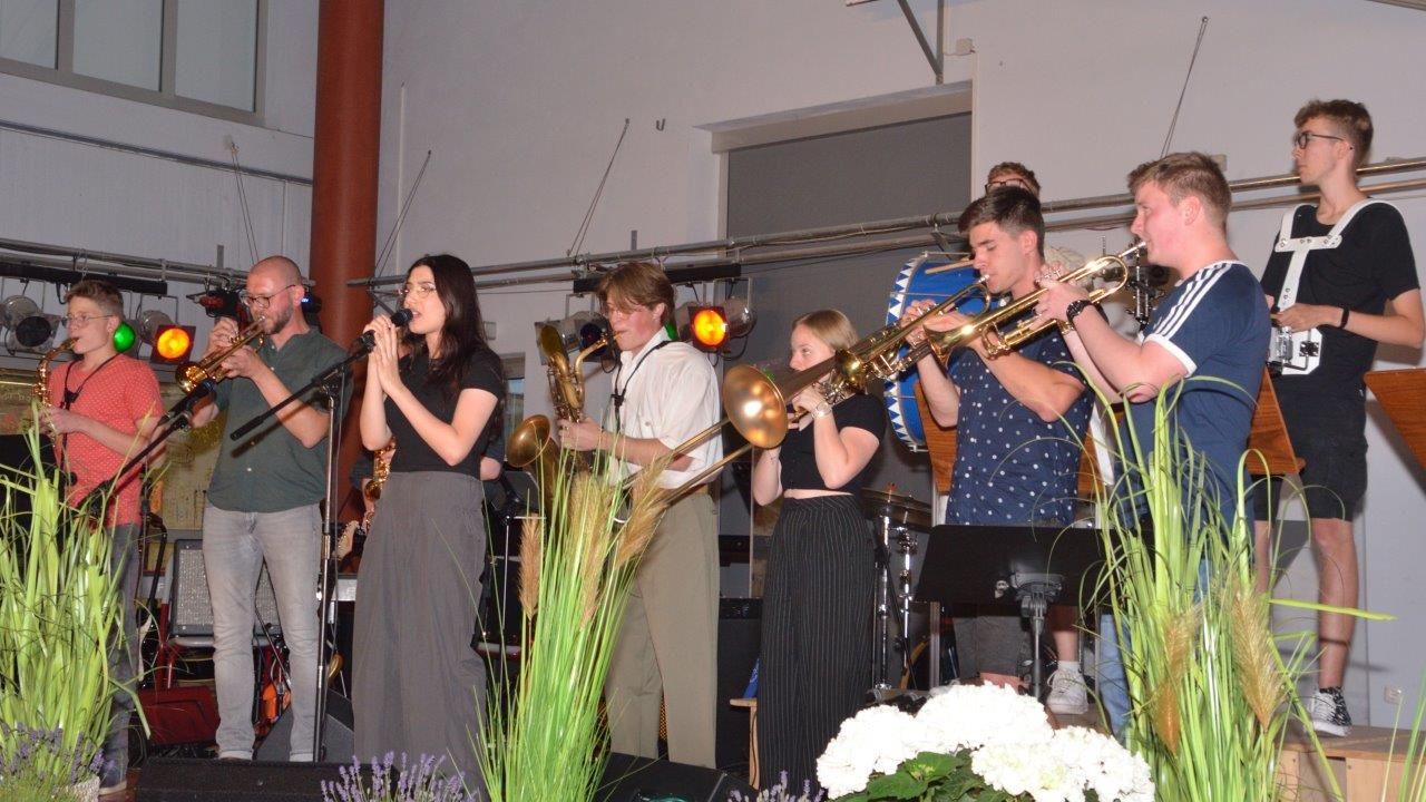 "Willi`s Mixtape“ - Erstes WvO-Konzert nach der Pandemie mit vollem Haus