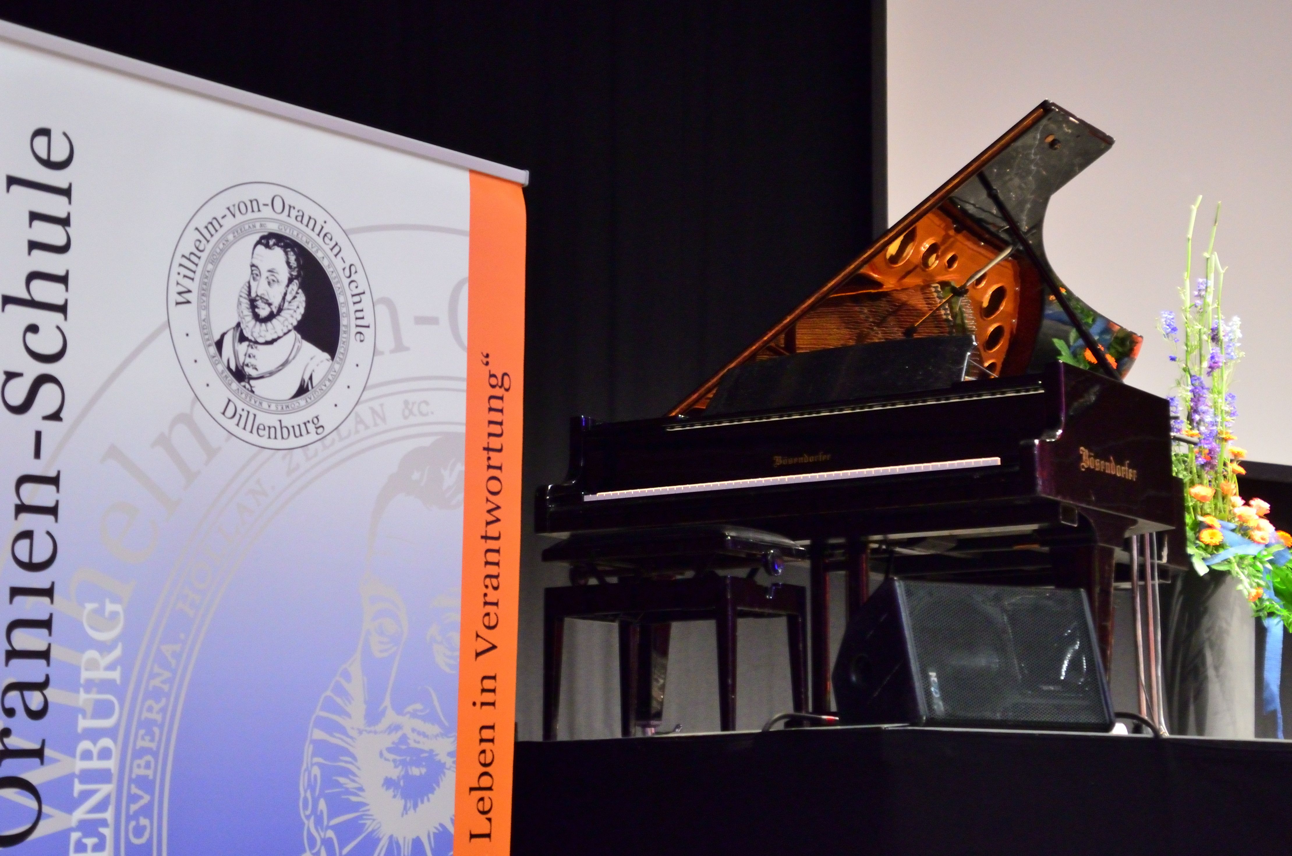 WvO trotzt dem Virus eine gelungene Abiturfeier in der Siegerlandhalle ab