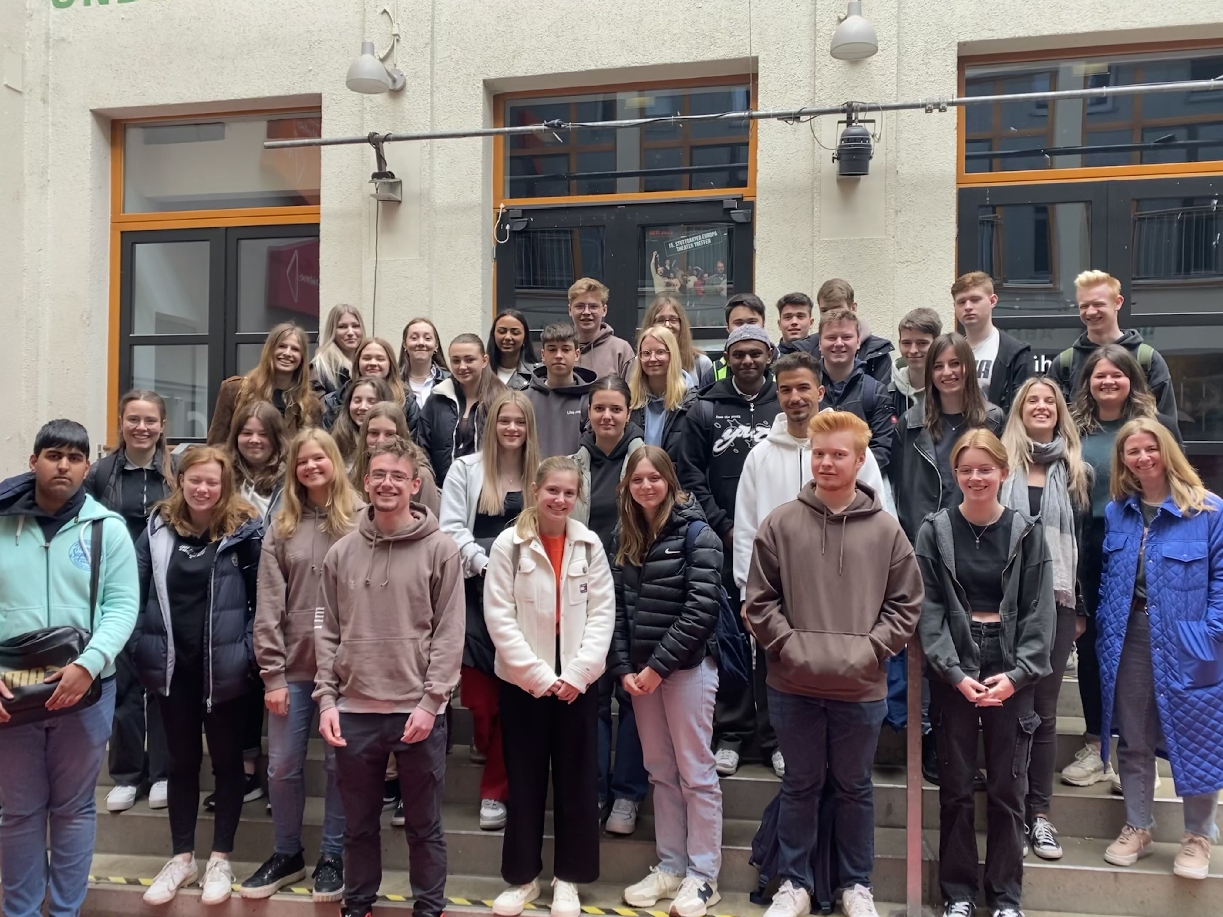 Exkursion einiger Deutsch-Kurse zum Jungen Ensemble Stuttgart