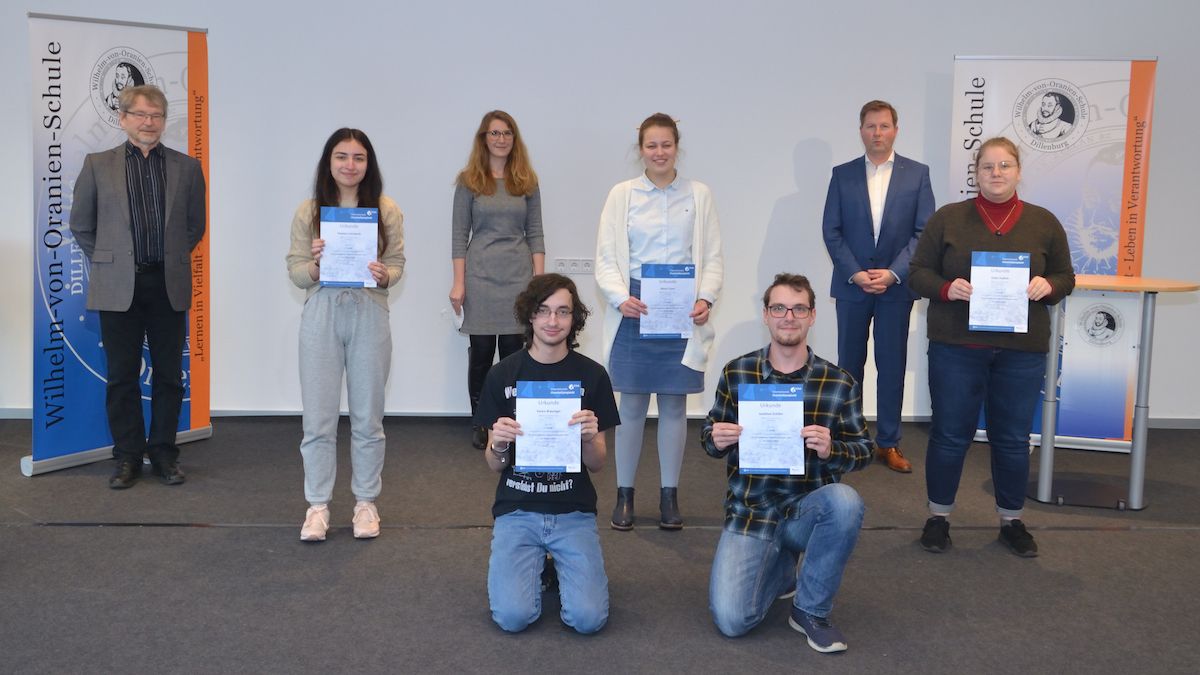 WvO-Leistungskursschüler erzielen gute Ergebnisse bei der Internationalen Chemie-Olympiade