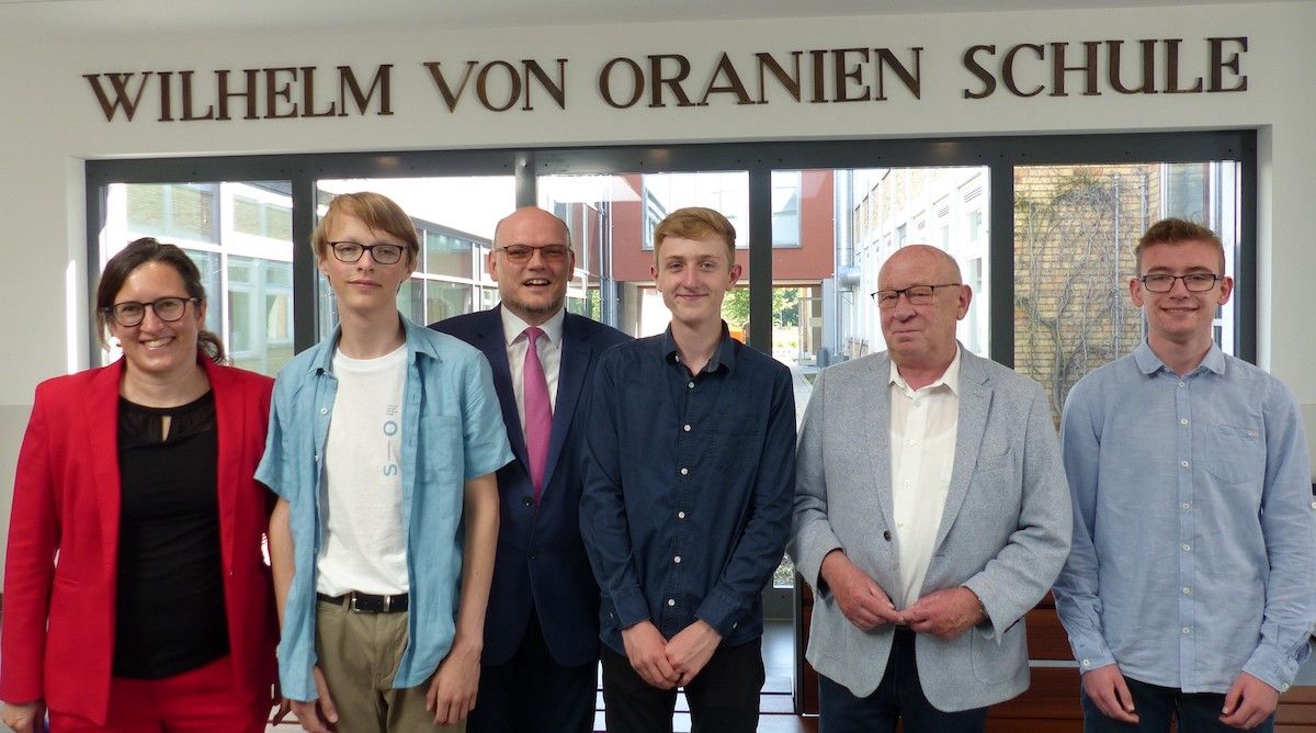 Kreispolitik hautnah: WvO-Schüler diskutieren mit Landrat Schuster
