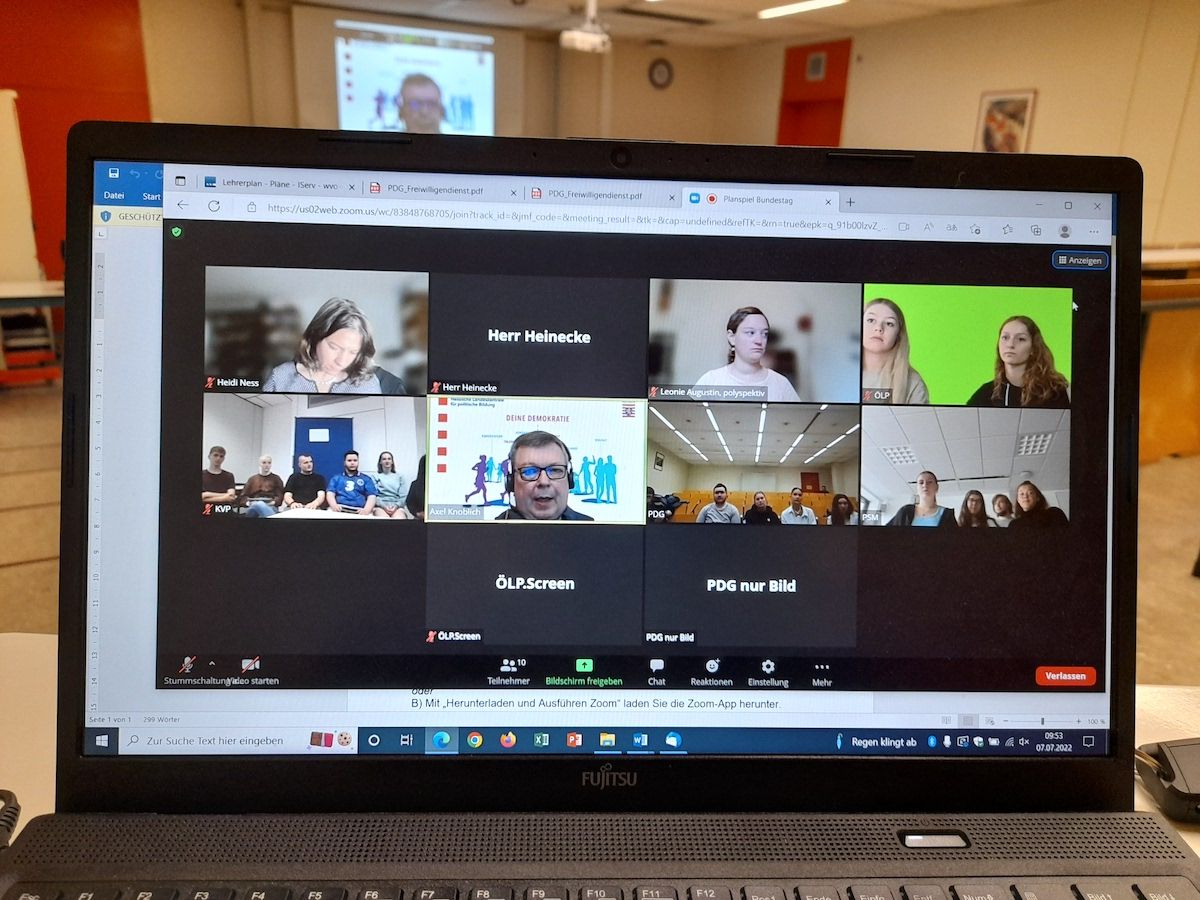 Politik-LK simuliert Gesetzgebungsverfahren in einem Planspiel