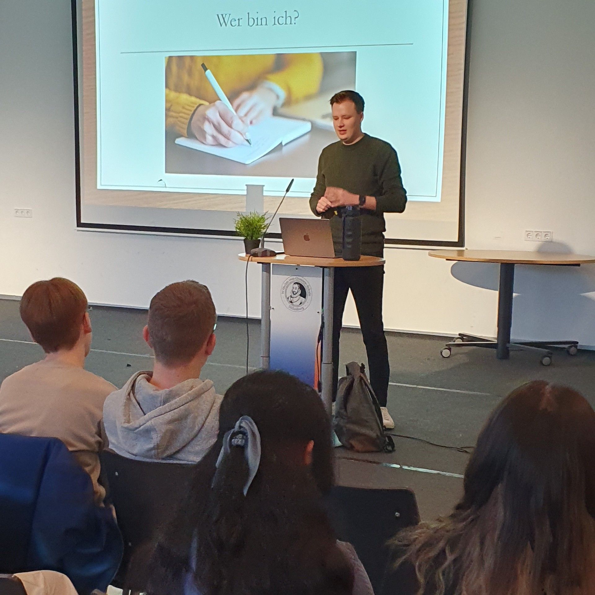 "Wer bin ich?" Vortrag und Workshop im Rahmen der Begabtenförderung