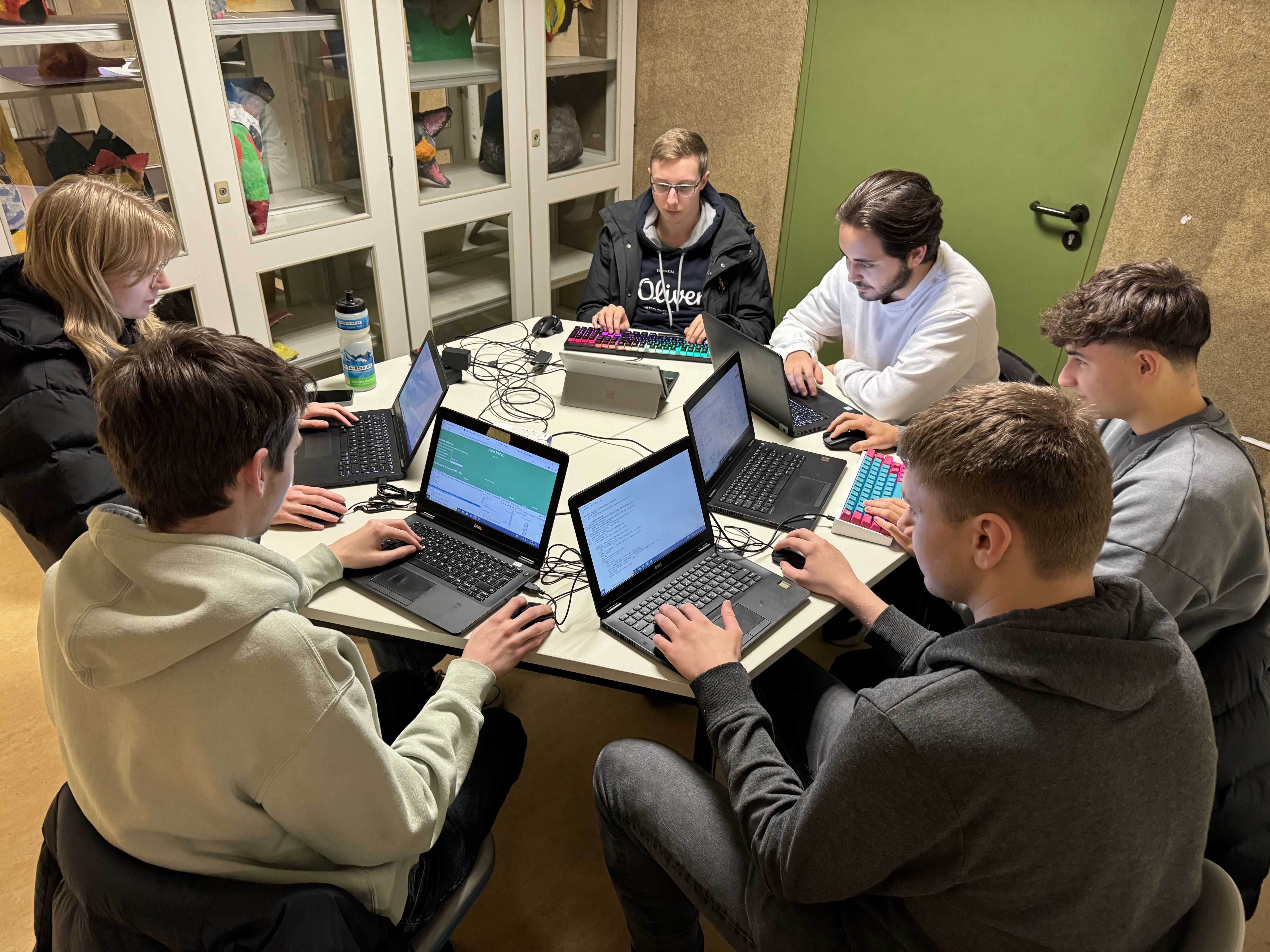 Schulvivarium wurde mit Webdatenbank und QR-Codes ausgestattet