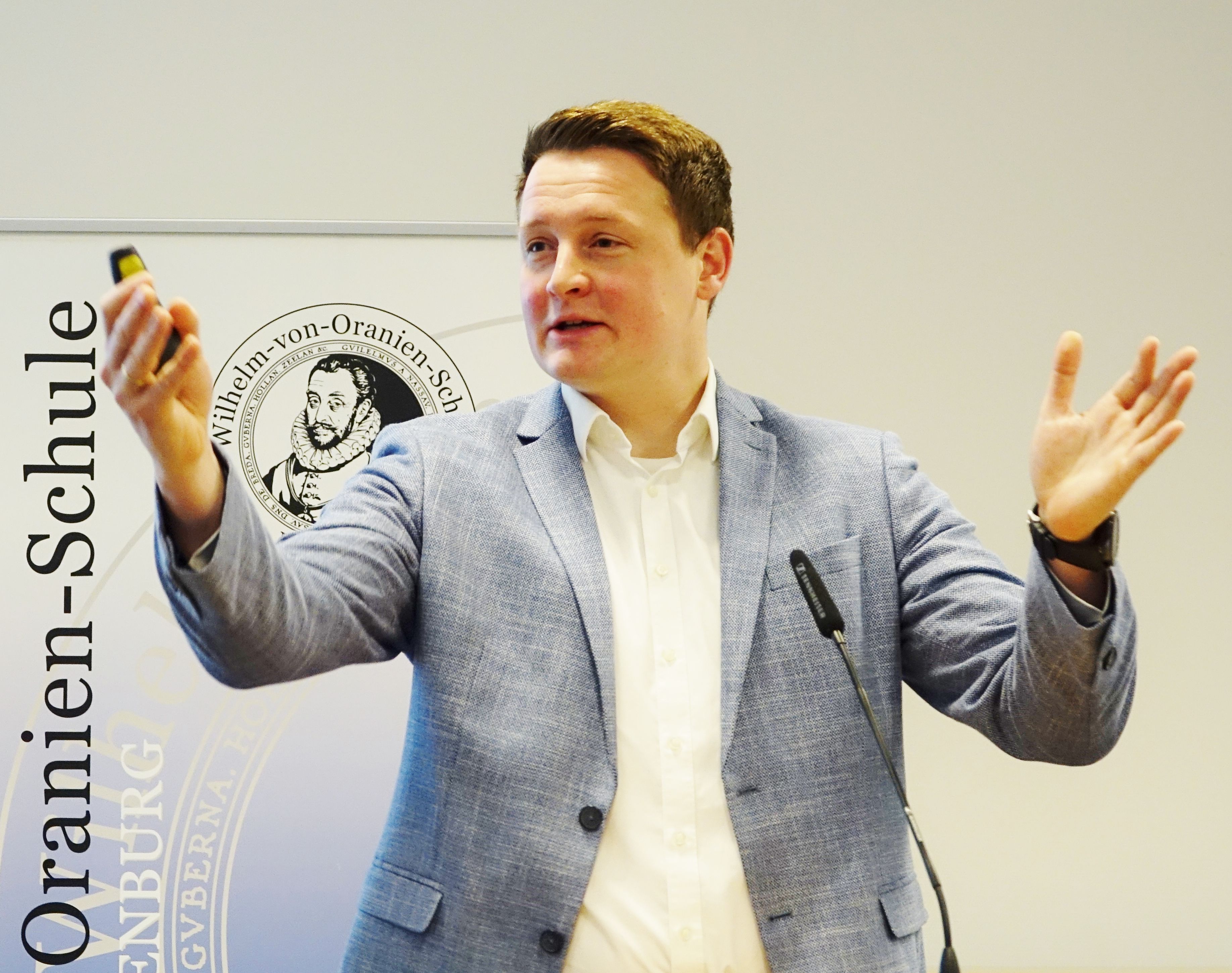 Gerichtssaal trifft Schule