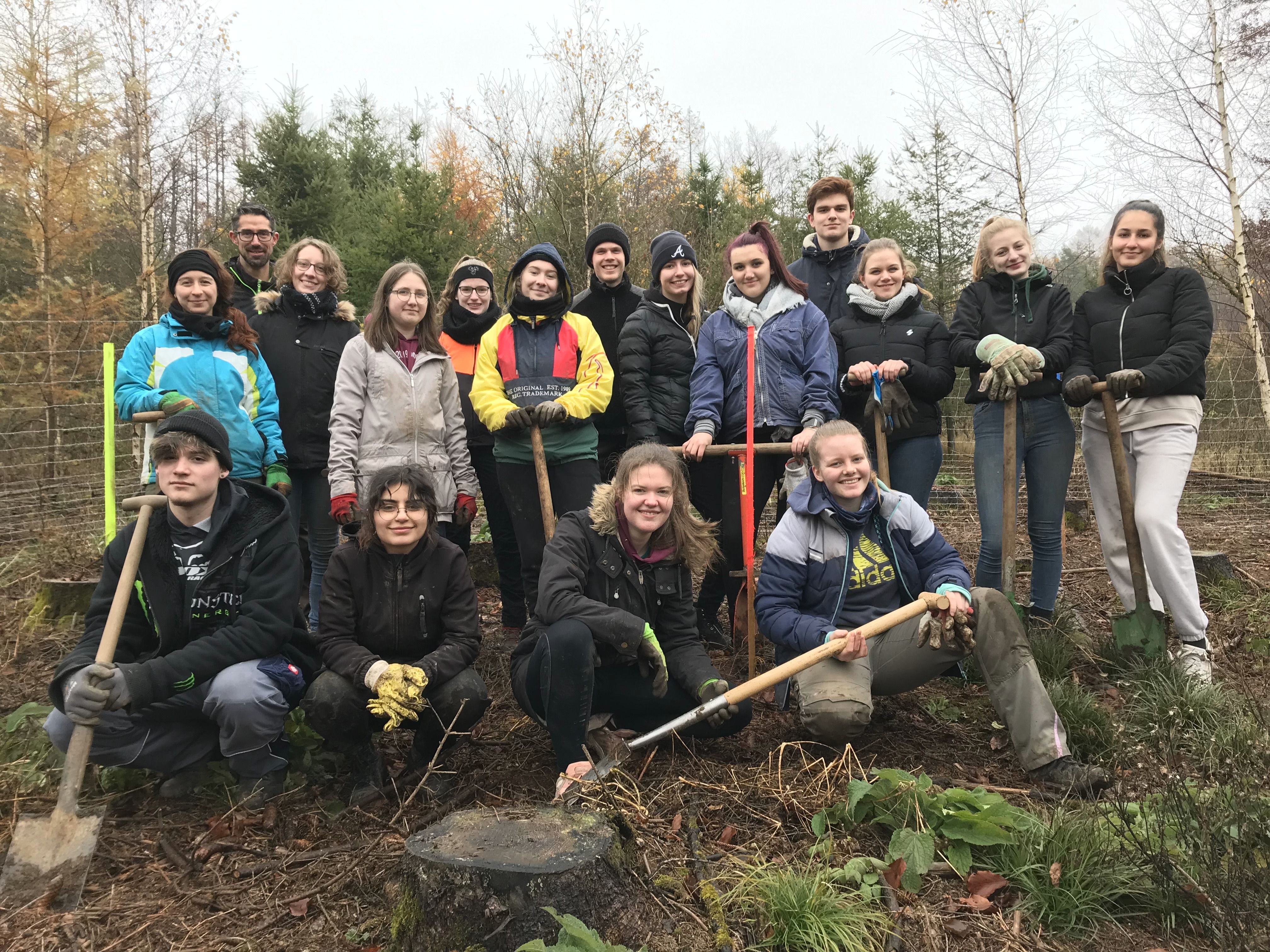 Bio LK pflanzt 300 neue Bäume im Schelderwald