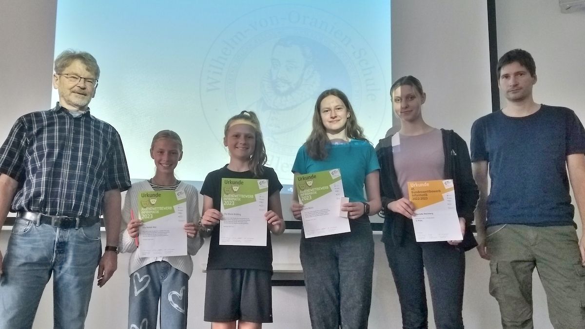 Vier WvO-Schülerinnen beim Jugend- bzw. Bundeswettbewerb Informatik