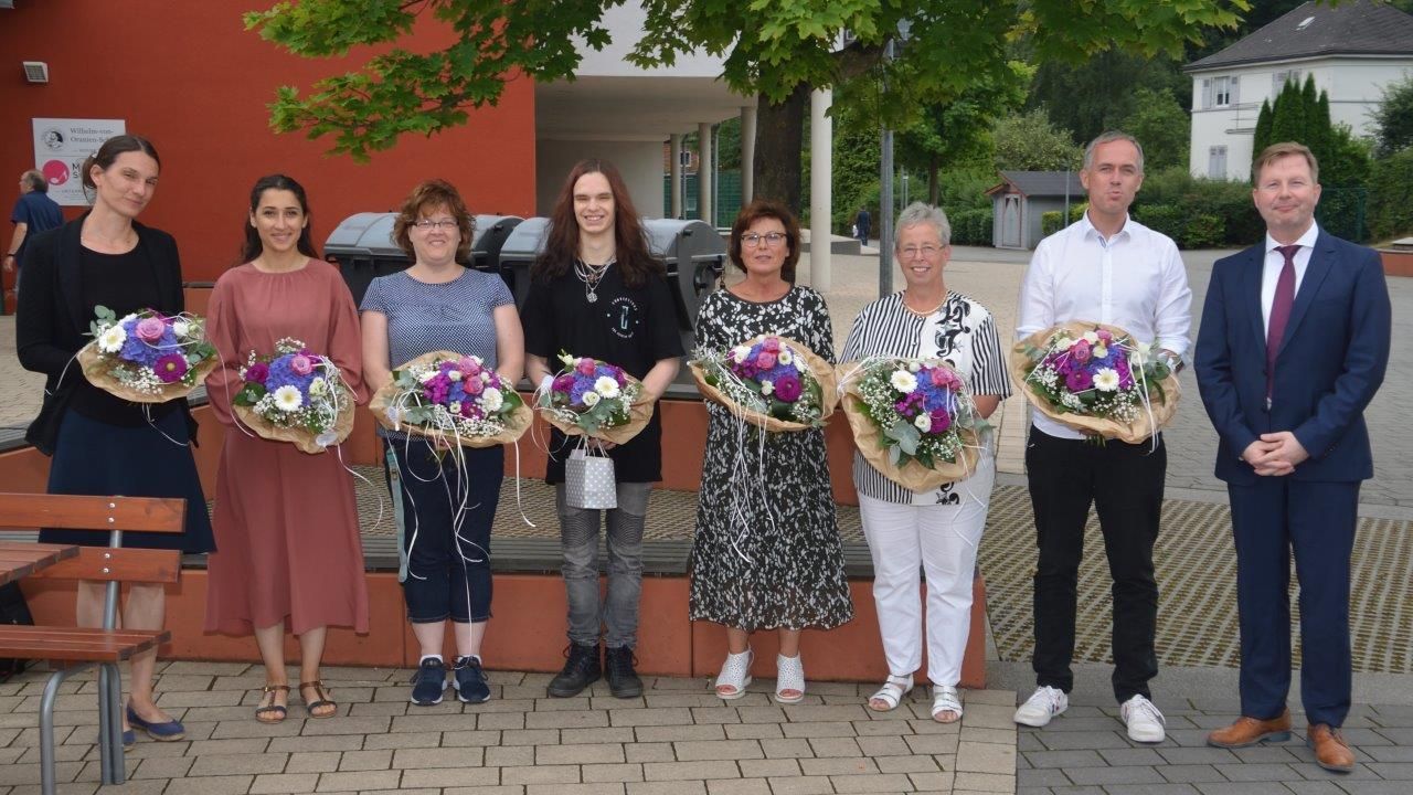 Abschiede bei der Gesamtkonferenz zum Schuljahresabschluss